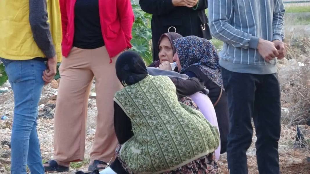 Antalya’da Aile Katliamı Zanlısı Polis Adliyede Sessiz Kaldı! 5